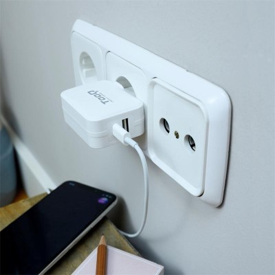 CARGADOR SMARTPHONE/TABLET TOOQ 12W USB 3.0 + 15W USB-C WHITE