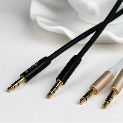 CABLE AUDIO AUXILIAR 1.0M NEGRO USAMS