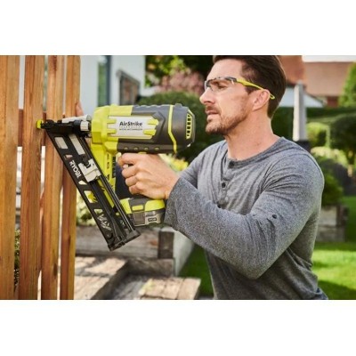 CLAVADORA 15G 18V ONE+™ RYOBI (SIN BATERIA)